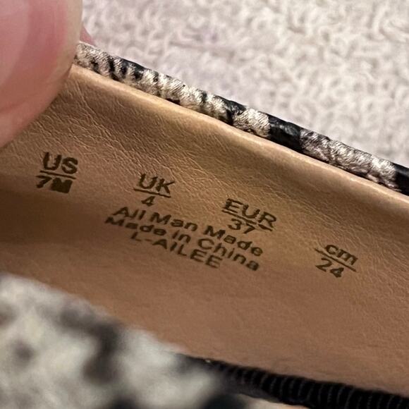 Franco Sarto Womens 7M Black/White Snake Skin Man Made Leather Slip On Shoe - Picture 3 of 10